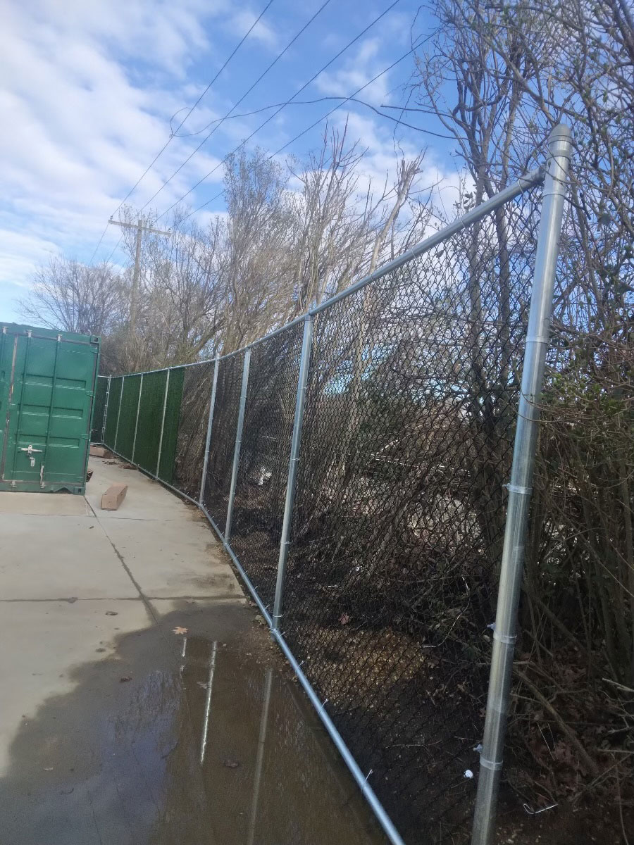 BL CHAIN LINK GALV POST